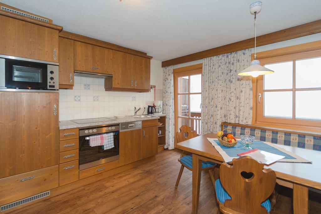 Gloesalm Apartment Ramsau am Dachstein Room photo